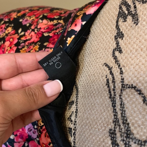 100% Silk Express Dress - Picture 6 of 8